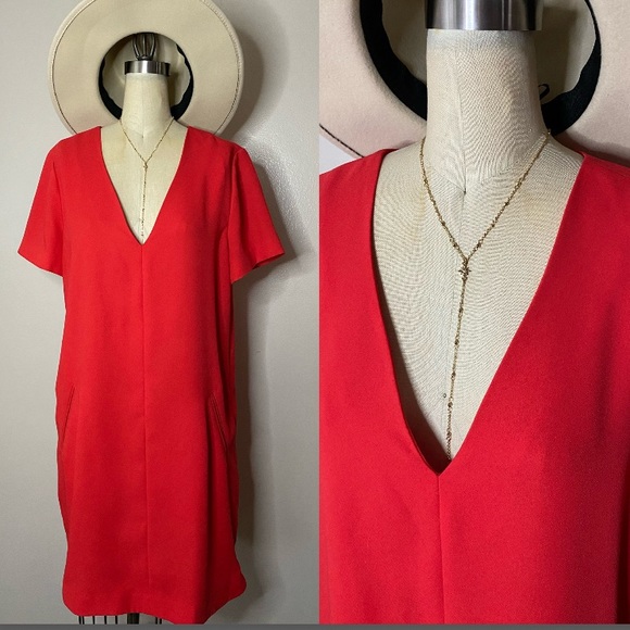 Banana Republic Dresses & Skirts - Banana Republic Red V-Neck Shift Dress Size 10